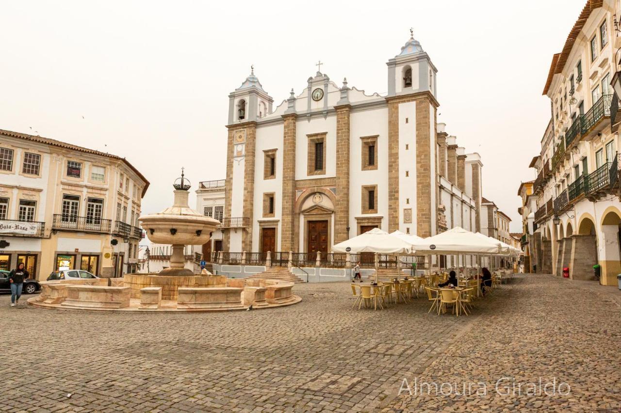 Apartamento Almoura Giraldo Centro Histórico Évora Exterior foto